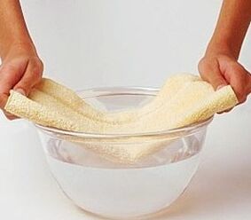 compresas con menta y sal para tratar hongos en las uñas